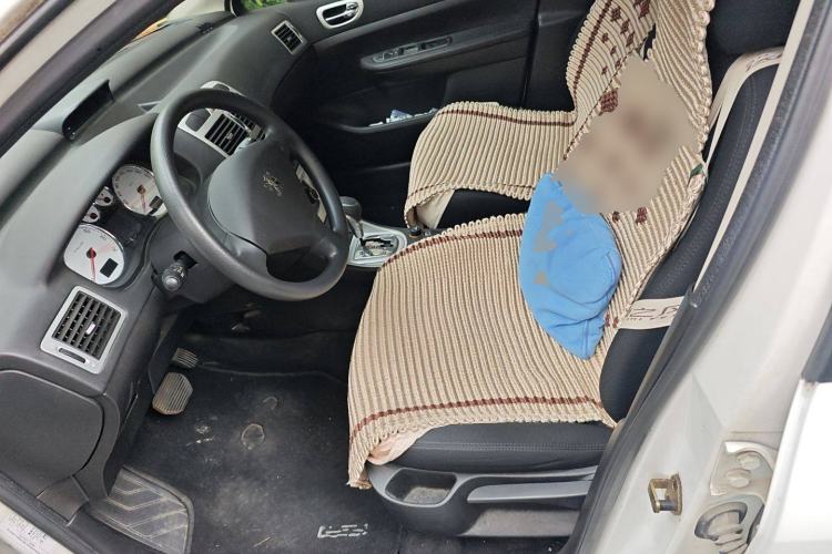 Used Peugeot 307 2013 Hatchback 1.6L Automatic Comfort Edition Left Front Seat