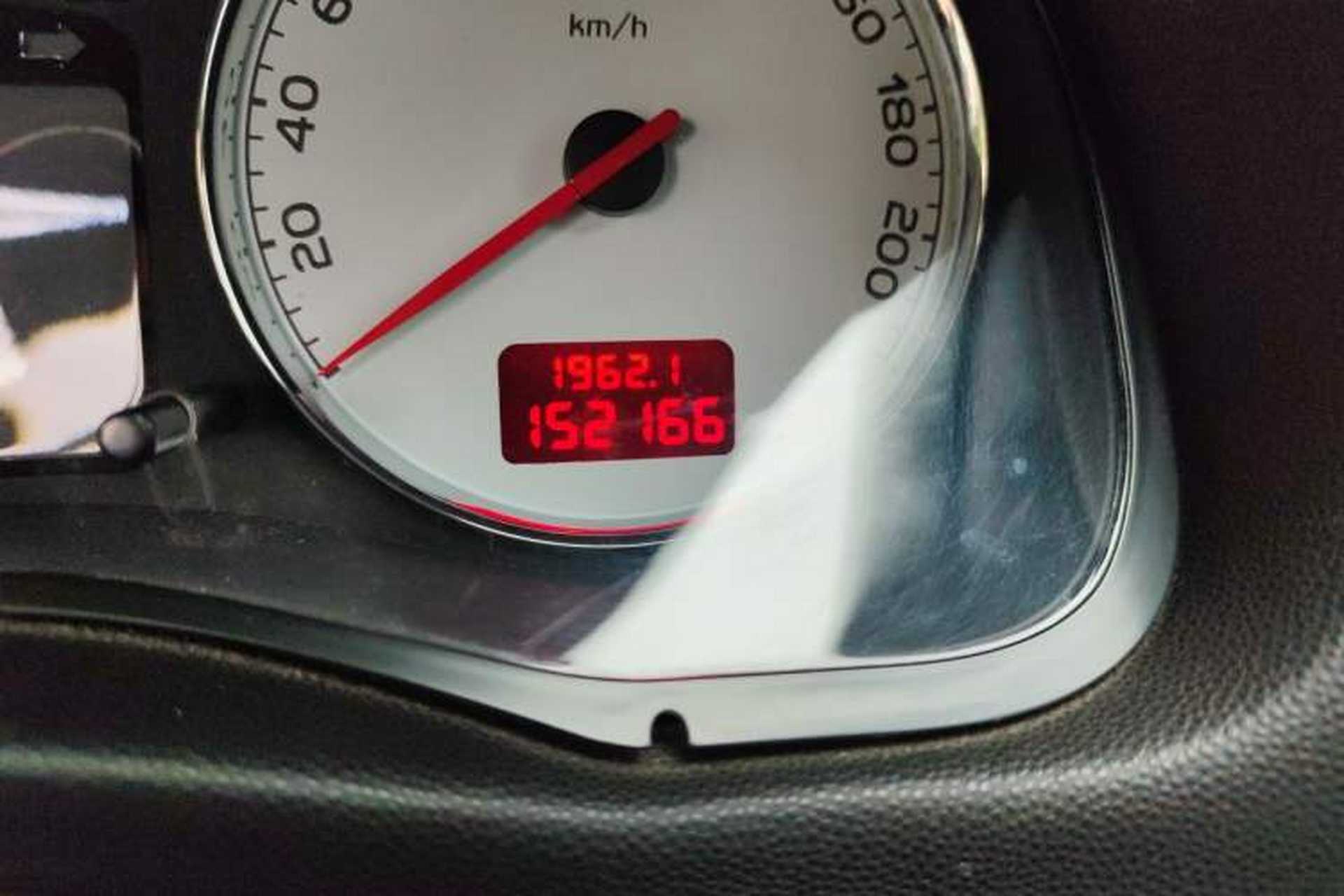 Used Peugeot 307 2013 Hatchback 1.6L Automatic Comfort Edition Odometer Close Up