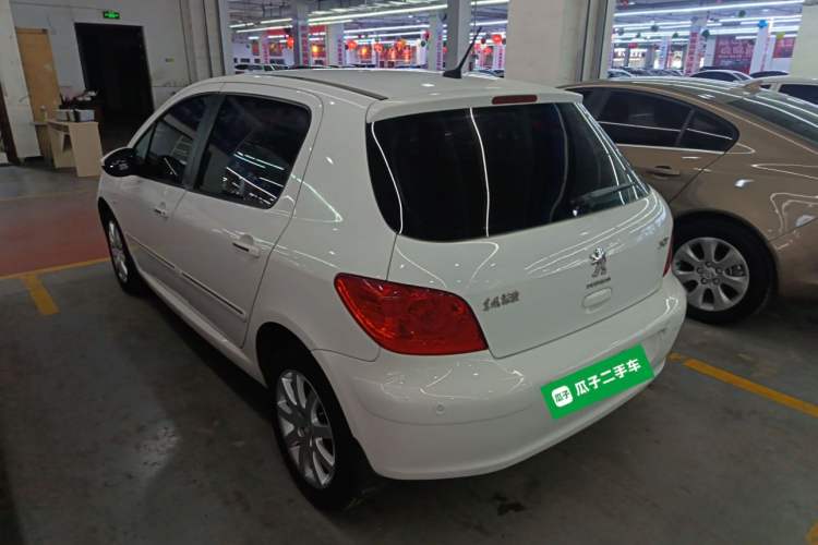 Used Peugeot 307 2013 Hatchback 1.6L Automatic Comfort Edition Rear Left 45 Deg