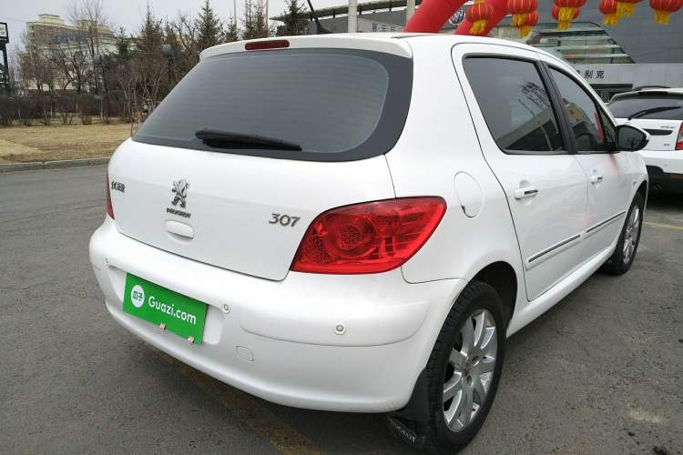 Used Peugeot 307 2013 Hatchback 1.6L Manual Comfort Edition Rear Right 45 Deg