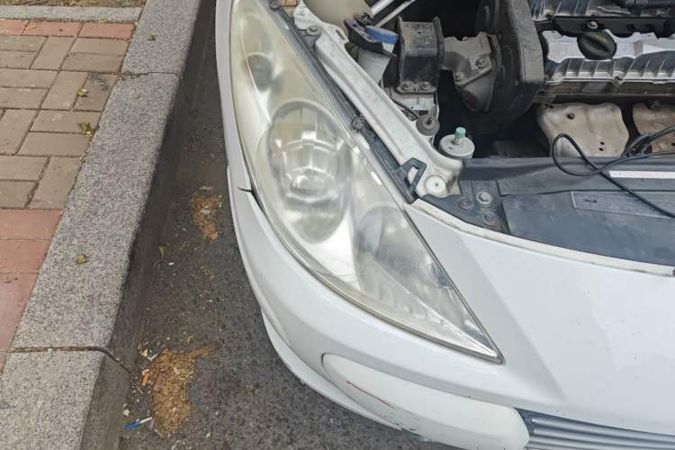 Used Peugeot 307 2013 Hatchback 1.6L Manual Comfort Edition Right Front Headlight