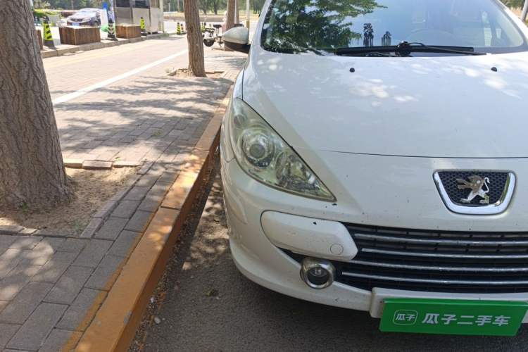 Used Peugeot 307 2013 Hatchback 1.6L Manual Comfort Edition Right Front Headlight