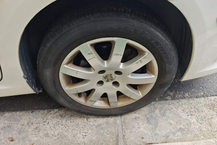 Used Peugeot 307 2013 Hatchback 1.6L Automatic Comfort Edition Right Front Wheel Hub