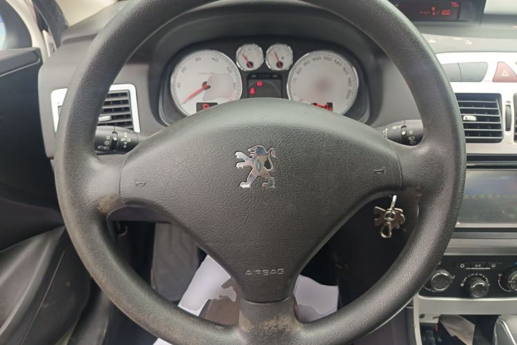 Used Peugeot 307 2013 1.6L Automatic CROSS Steering Wheel