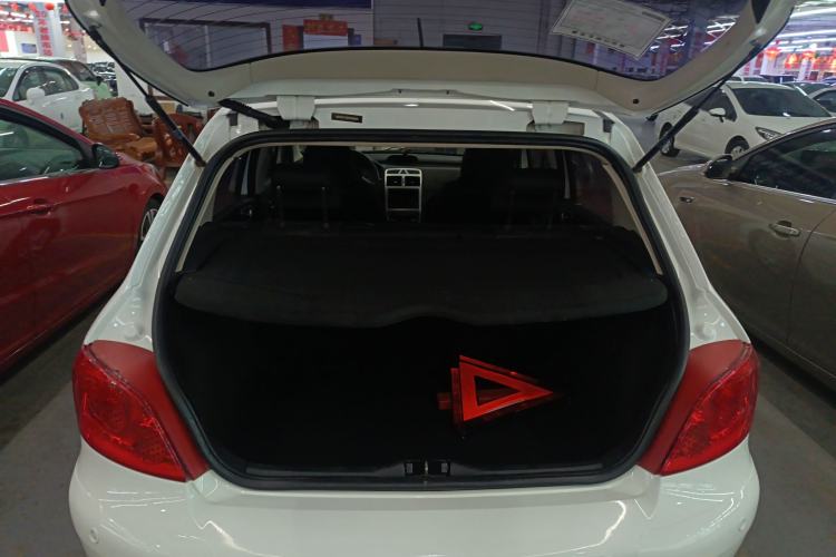 Used Peugeot 307 2013 Hatchback 1.6L Automatic Comfort Edition Trunk