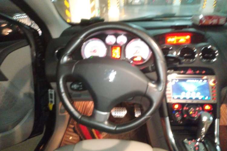 Used Peugeot 308 2009 1.6T CC Automatic Luxury Model Steering Wheel