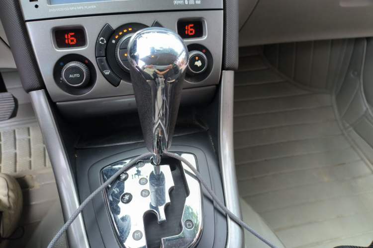 Used Peugeot 308 2009 1.6T SW Fashion Edition Gear Lever