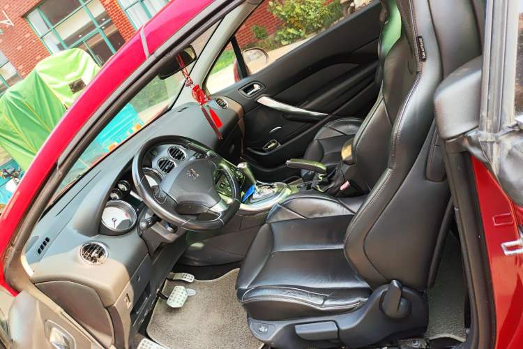 Used Peugeot 308 2009 1.6T CC Automatic Fashion Edition Left Front Seat