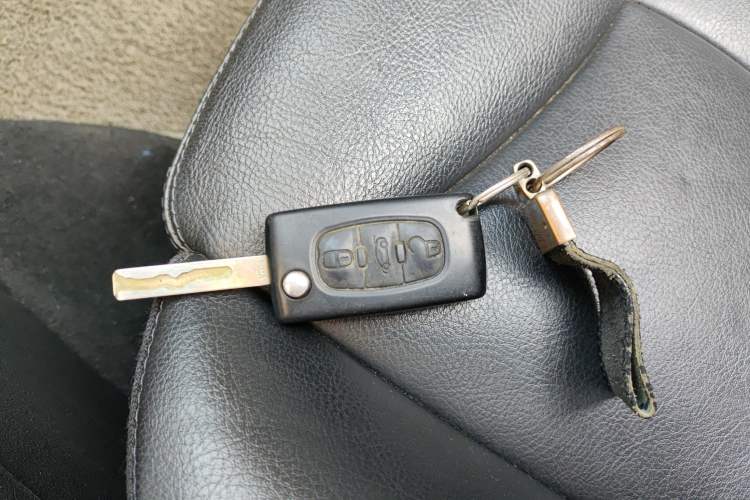 Used Peugeot 308 2009 1.6T CC Automatic Fashion Edition Vehicle Key