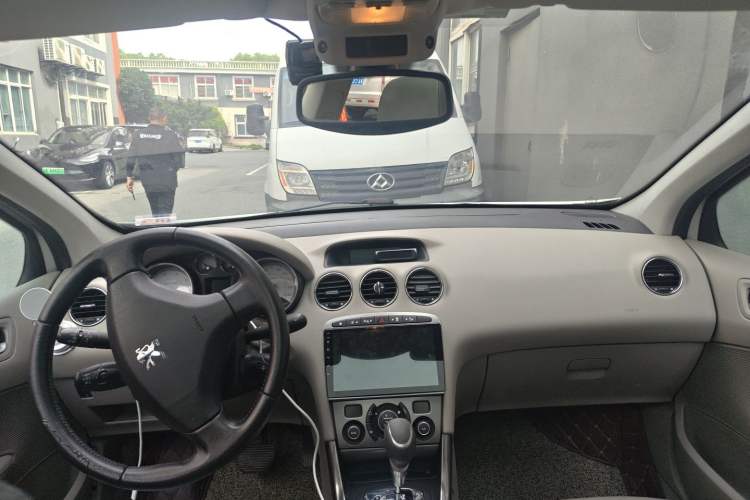Used Peugeot 308 2009 1.6T SW Fashion Edition Headliner