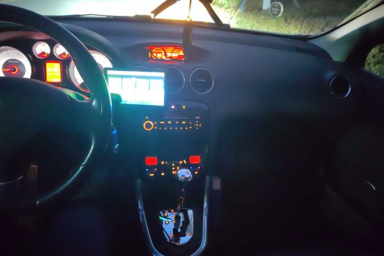 Used Peugeot 308 2009 1.6T CC Automatic Luxury Model Audio And AC Panel