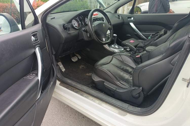 Used Peugeot 308 2009 1.6T CC Automatic Fashion Edition Driver Seat