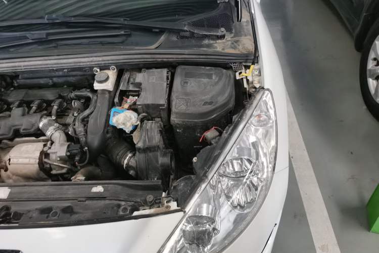 Used Peugeot 308 2009 1.6T CC Automatic Fashion Edition Engine Bay Left