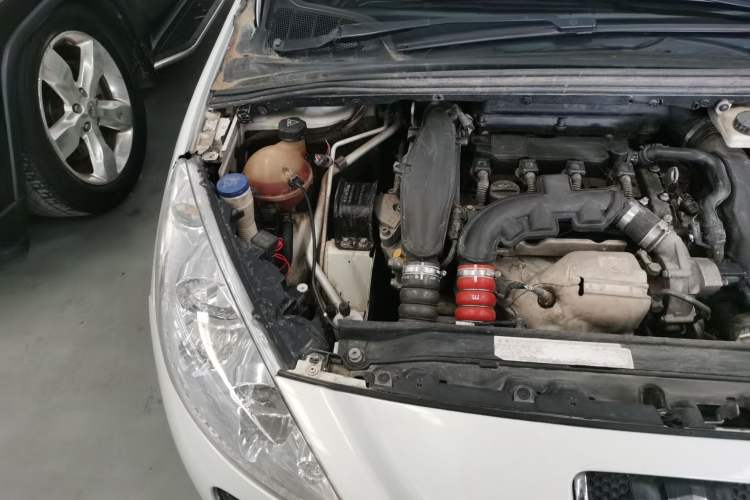 Used Peugeot 308 2009 1.6T CC Automatic Fashion Edition Engine Bay Right