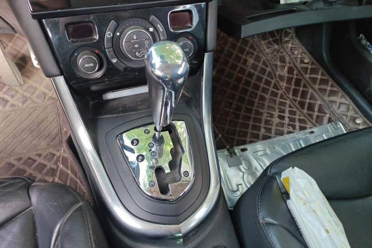 Used Peugeot 308 2009 1.6T CC Automatic Luxury Model Gear Lever