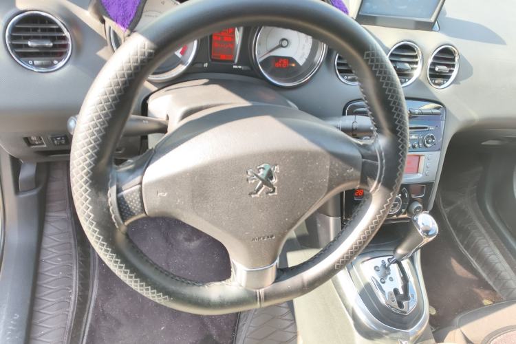 Used Peugeot 308 2009 1.6T CC Automatic Fashion Edition Steering Wheel