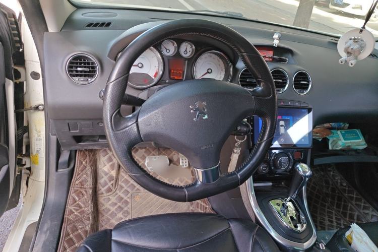 Used Peugeot 308 2009 1.6T CC Automatic Luxury Model Steering Wheel