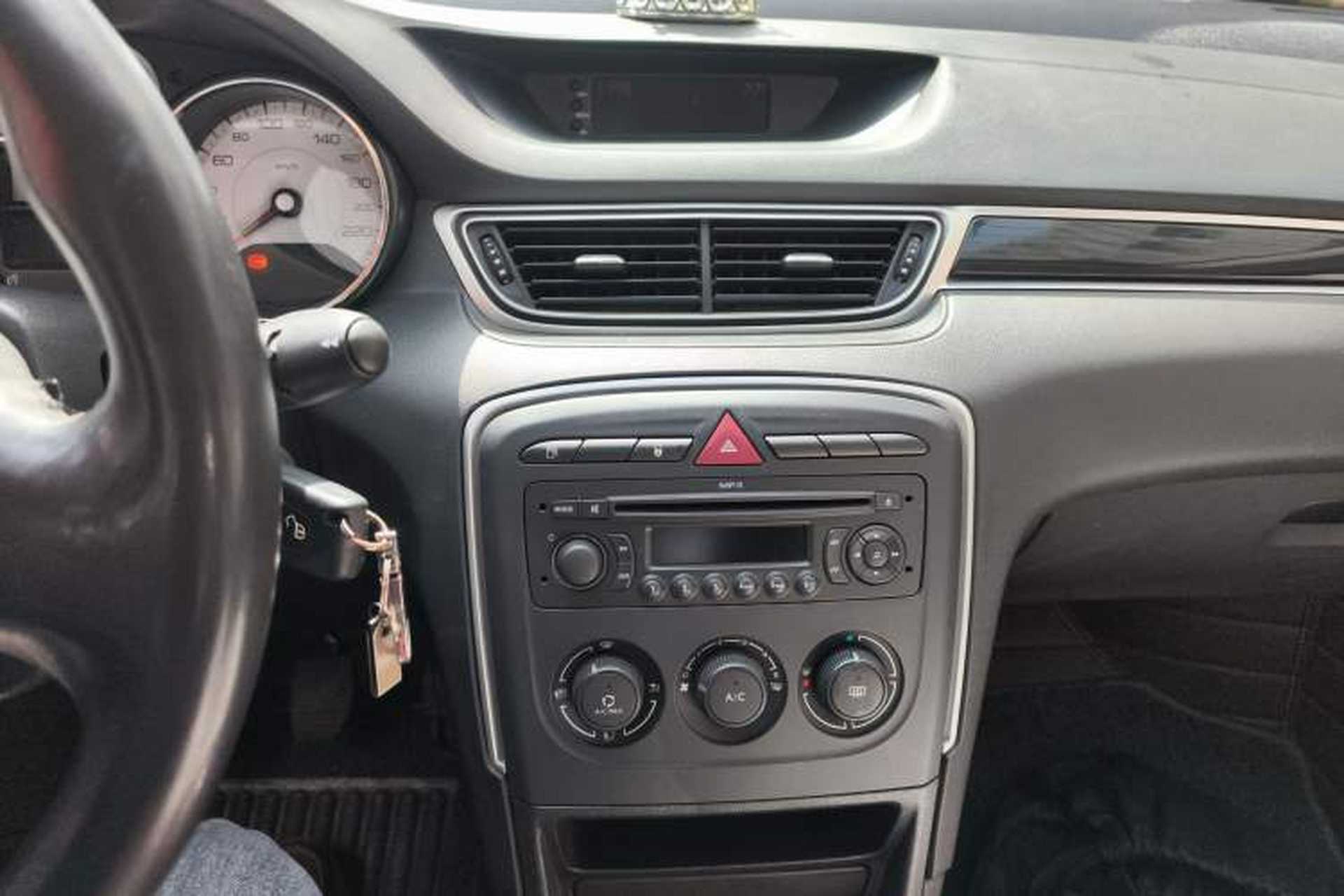 Used Peugeot 308 2012 1.6L Manual YouShang Edition Audio And AC Panel