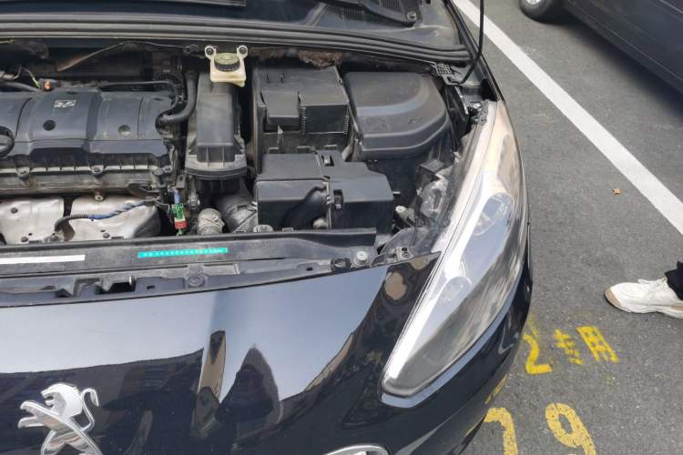 Used Peugeot 308 2012 1.6L Automatic YouShang Model Engine Bay Left