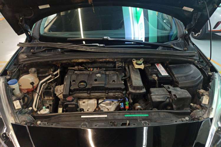 Used Peugeot 308 2012 1.6L Automatic YouShang Model Engine Bay