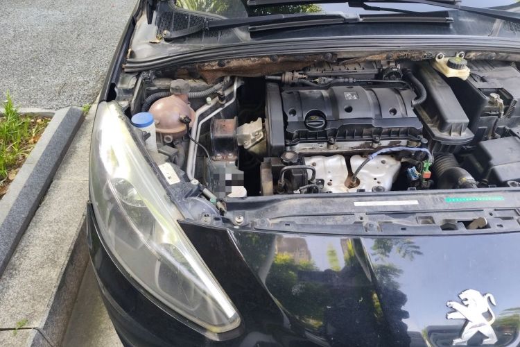 Used Peugeot 308 2012 1.6L Manual YouShang Edition Engine Bay Right