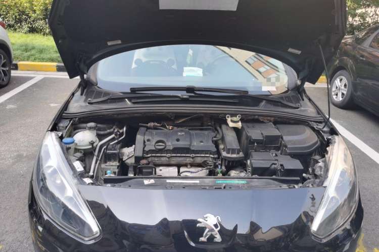 Used Peugeot 308 2012 1.6L Automatic YouShang Model Engine Bay