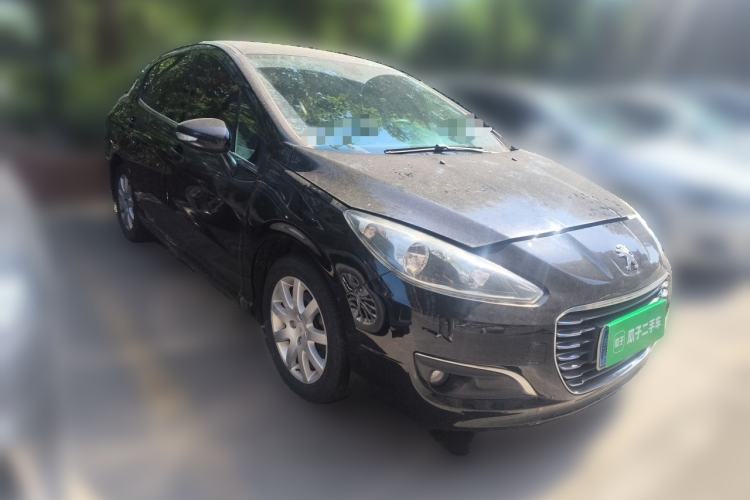 Used Peugeot 308 2012 1.6L Manual YouShang Edition Front Right 45 Deg