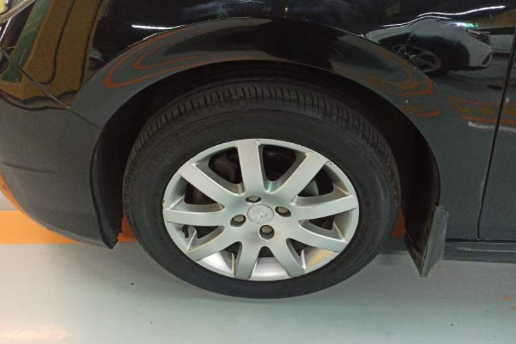 Used Peugeot 308 2012 1.6L Automatic YouShang Model Left Front Wheel Hub