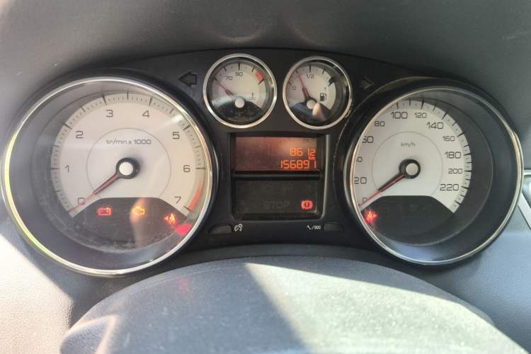 Used Peugeot 308 2012 1.6L Manual YouShang Edition Odometer Close Up