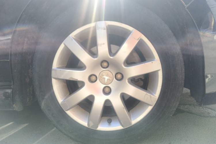 Used Peugeot 308 2012 1.6L Manual YouShang Edition Right Front Wheel Hub