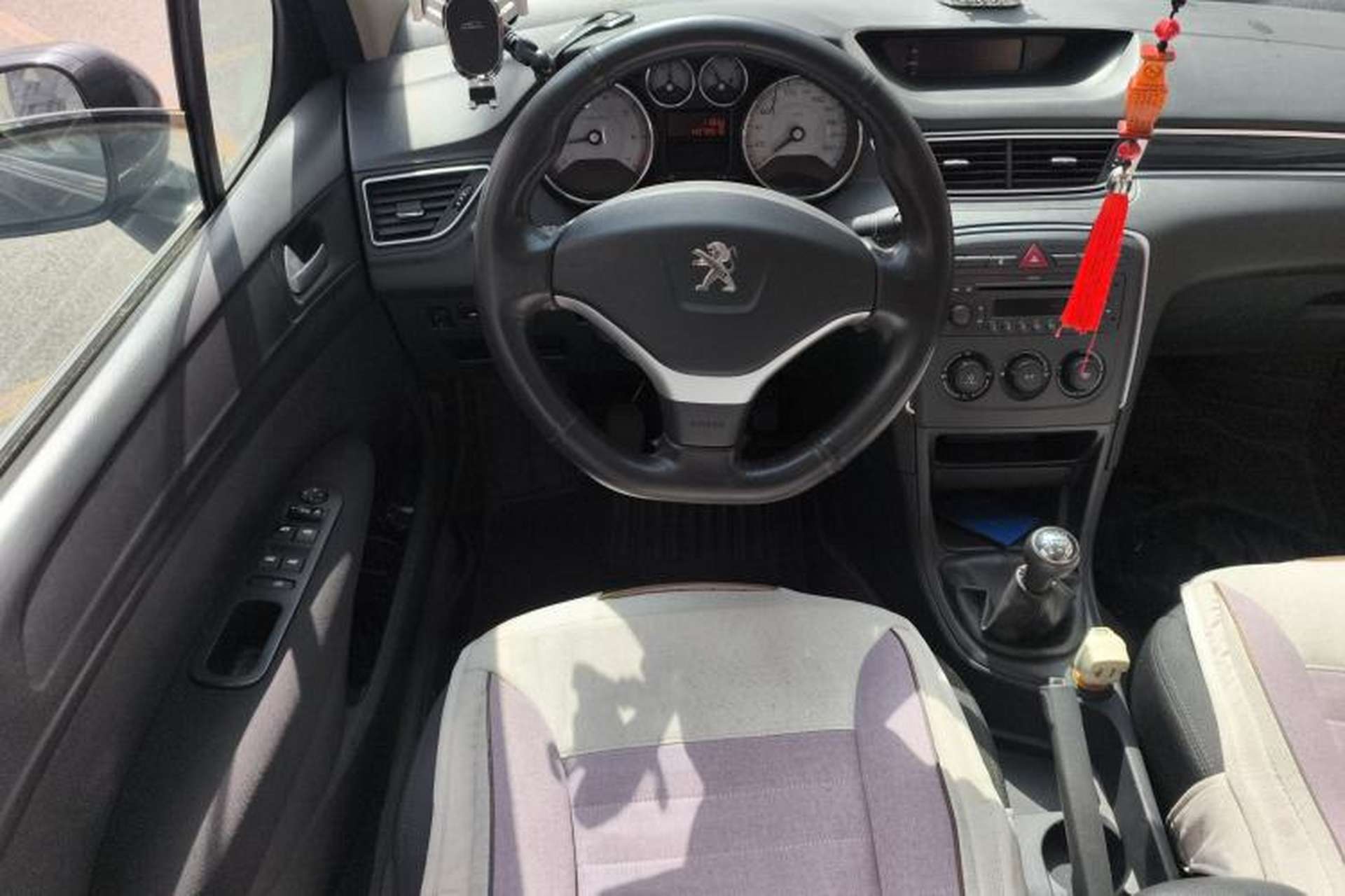 Used Peugeot 308 2012 1.6L Manual YouShang Edition Steering Wheel