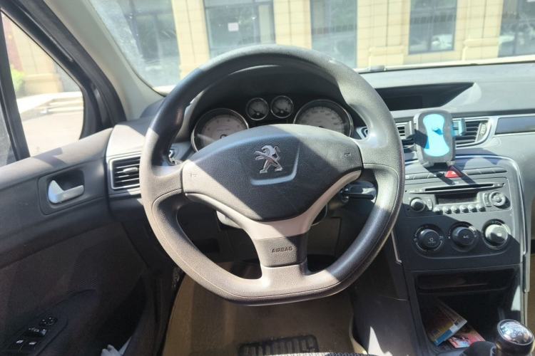 Used Peugeot 308 2012 1.6L Manual YouShang Edition Steering Wheel