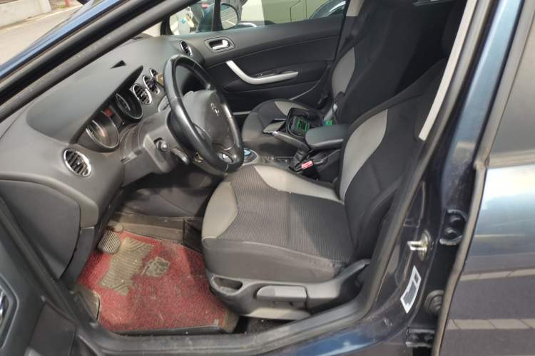 Used Peugeot 308 2012 1.6T SW Fashion Edition Left Front Seat