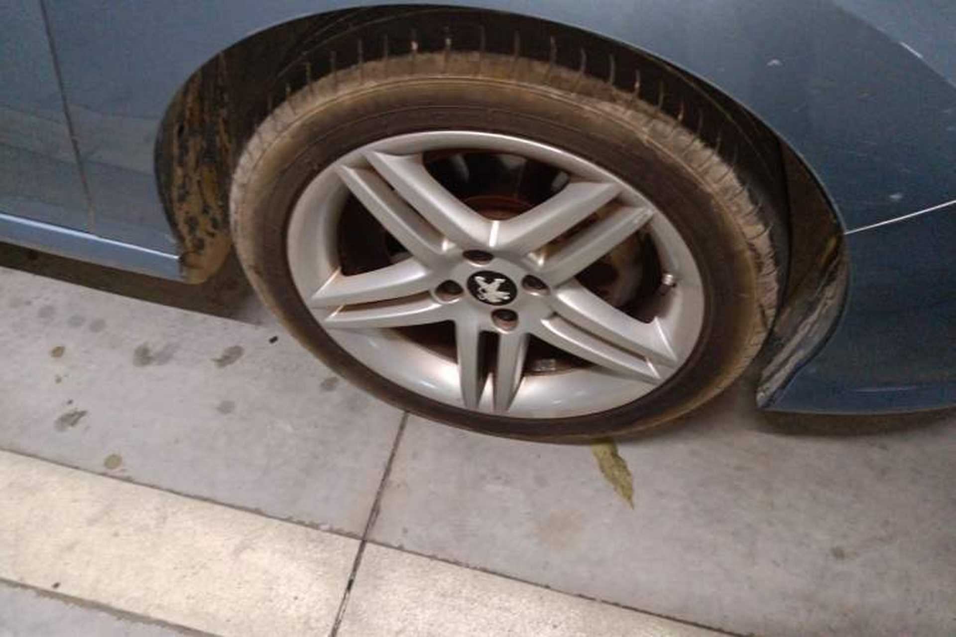 Used Peugeot 308 2012 1.6T CC Fashion Edition Right Front Wheel Hub