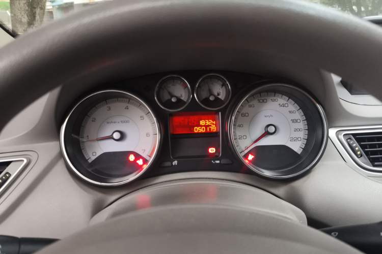 Used Peugeot 308 2012 1.6L Manual YouShang Edition Instrument Cluster