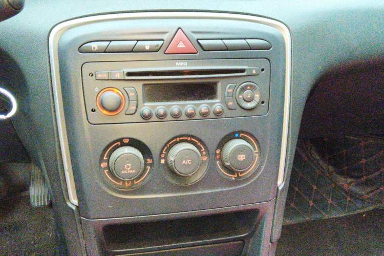 Used Peugeot 308 2012 1.6L Manual YouShang Edition Audio And AC Panel