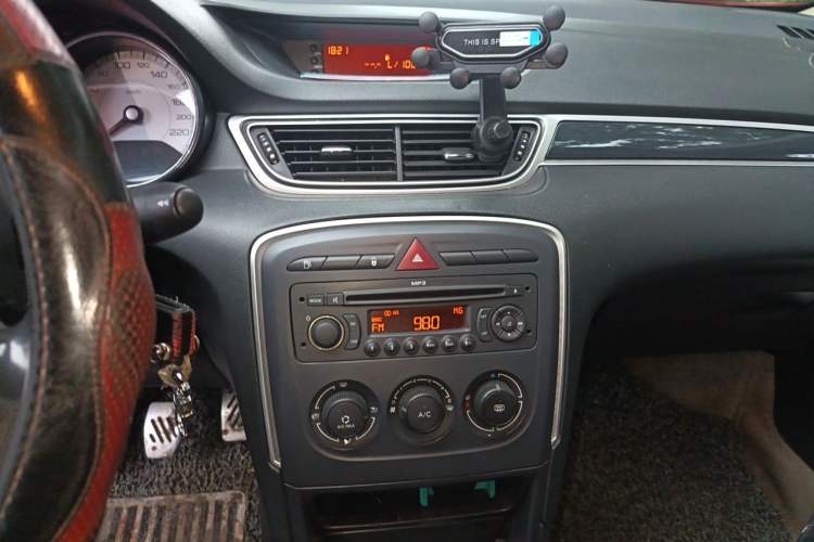 Used Peugeot 308 2012 1.6L Manual YouShang Edition Audio And AC Panel