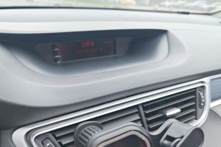 Used Peugeot 308 2012 1.6L Automatic Fashion Edition Audio And AC Panel