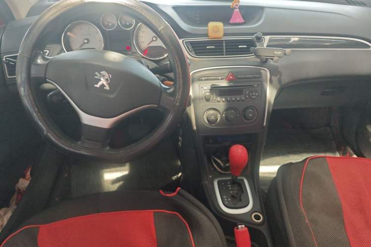 Used Peugeot 308 2012 1.6L Automatic YouShang Model Center Console