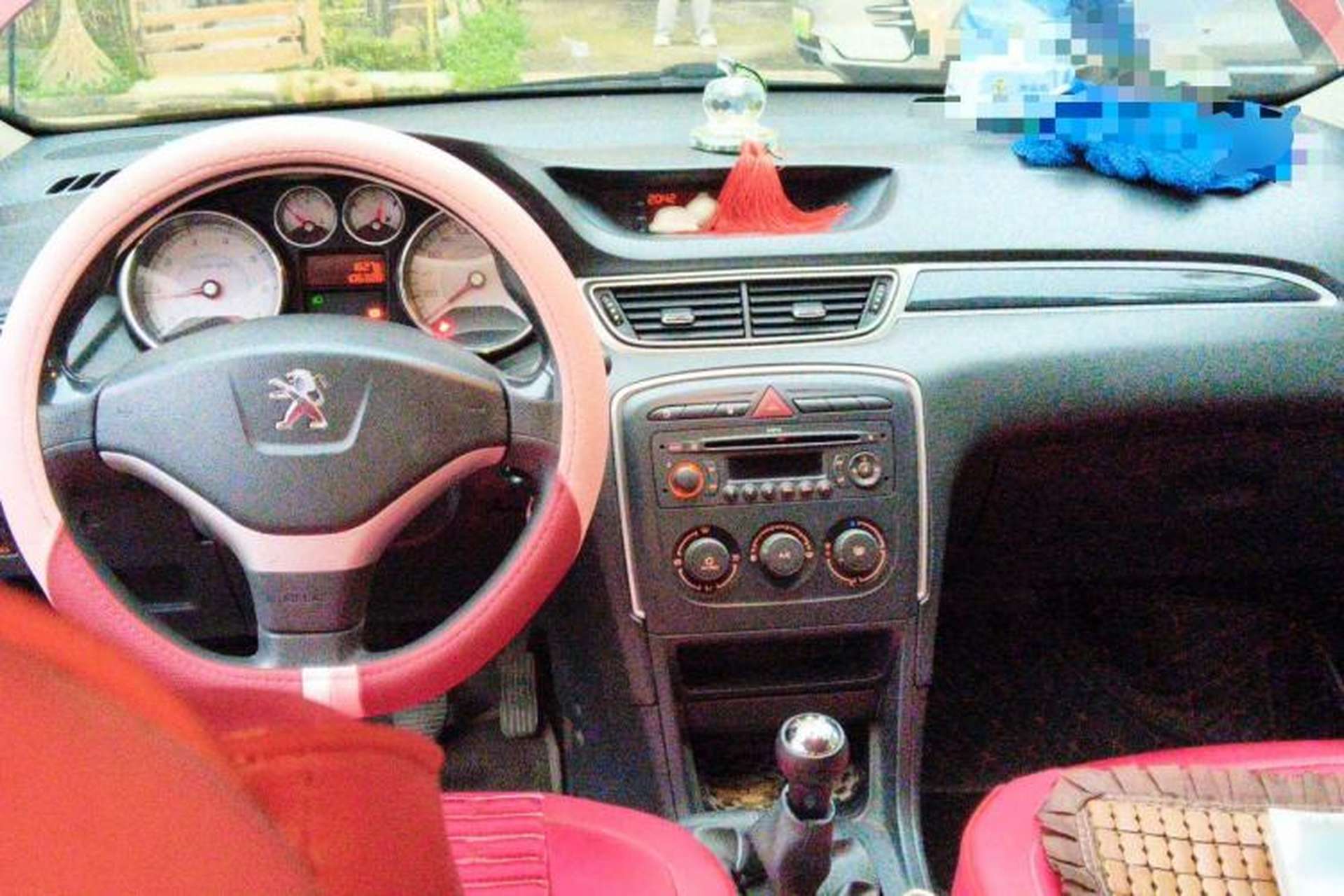 Used Peugeot 308 2012 1.6L Manual YouShang Edition Center Console
