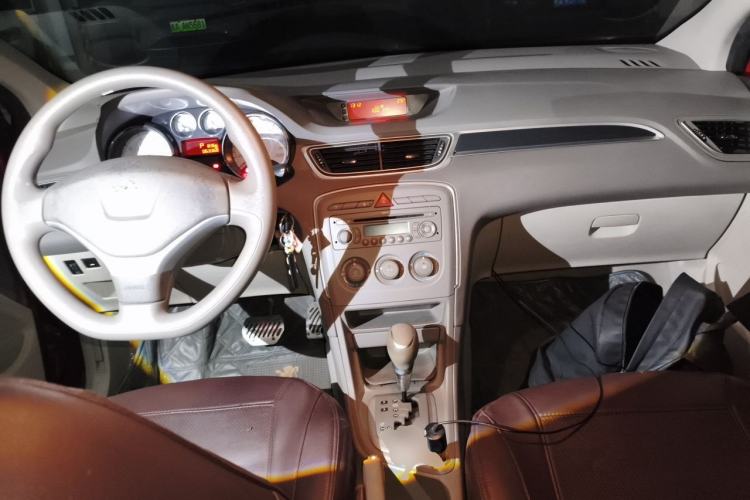 Used Peugeot 308 2012 1.6L Automatic YouShang Model Center Console