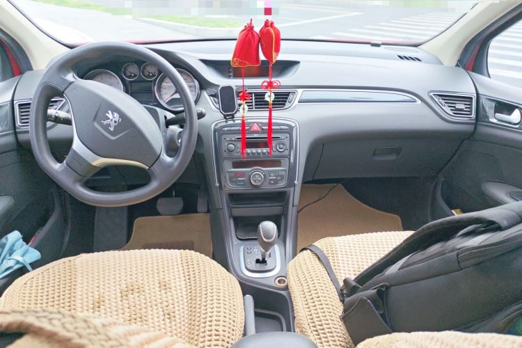 Used Peugeot 308 2012 1.6L Automatic Fashion Edition Center Console