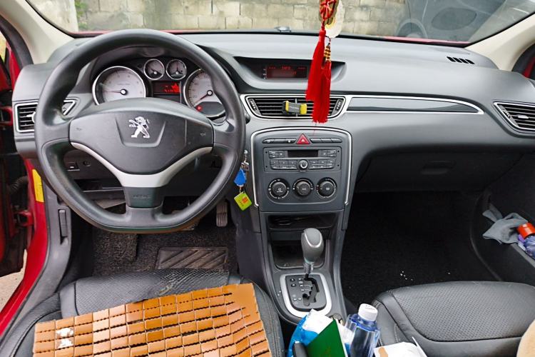 Used Peugeot 308 2012 1.6L Automatic YouShang Model Center Console