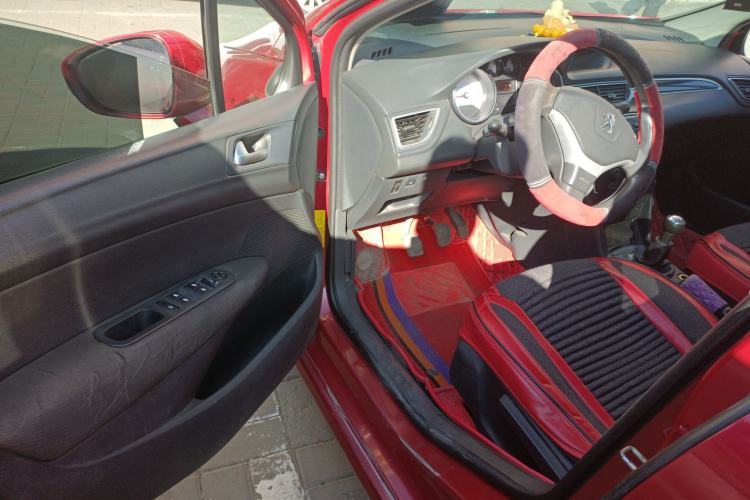 Used Peugeot 308 2012 1.6L Manual YouShang Edition Driver Seat