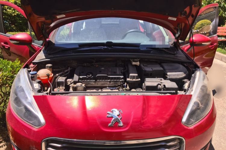 Used Peugeot 308 2012 1.6L Manual YouShang Edition Engine Bay