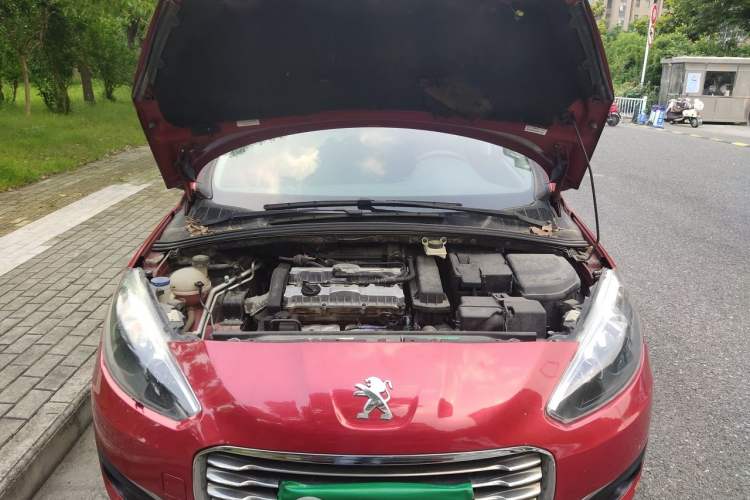 Used Peugeot 308 2012 1.6L Automatic YouShang Model Engine Bay