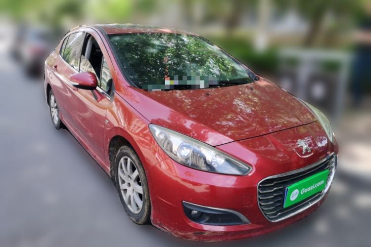 Used Peugeot 308 2012 2.0L Automatic Luxury Version Front Right 45 Deg