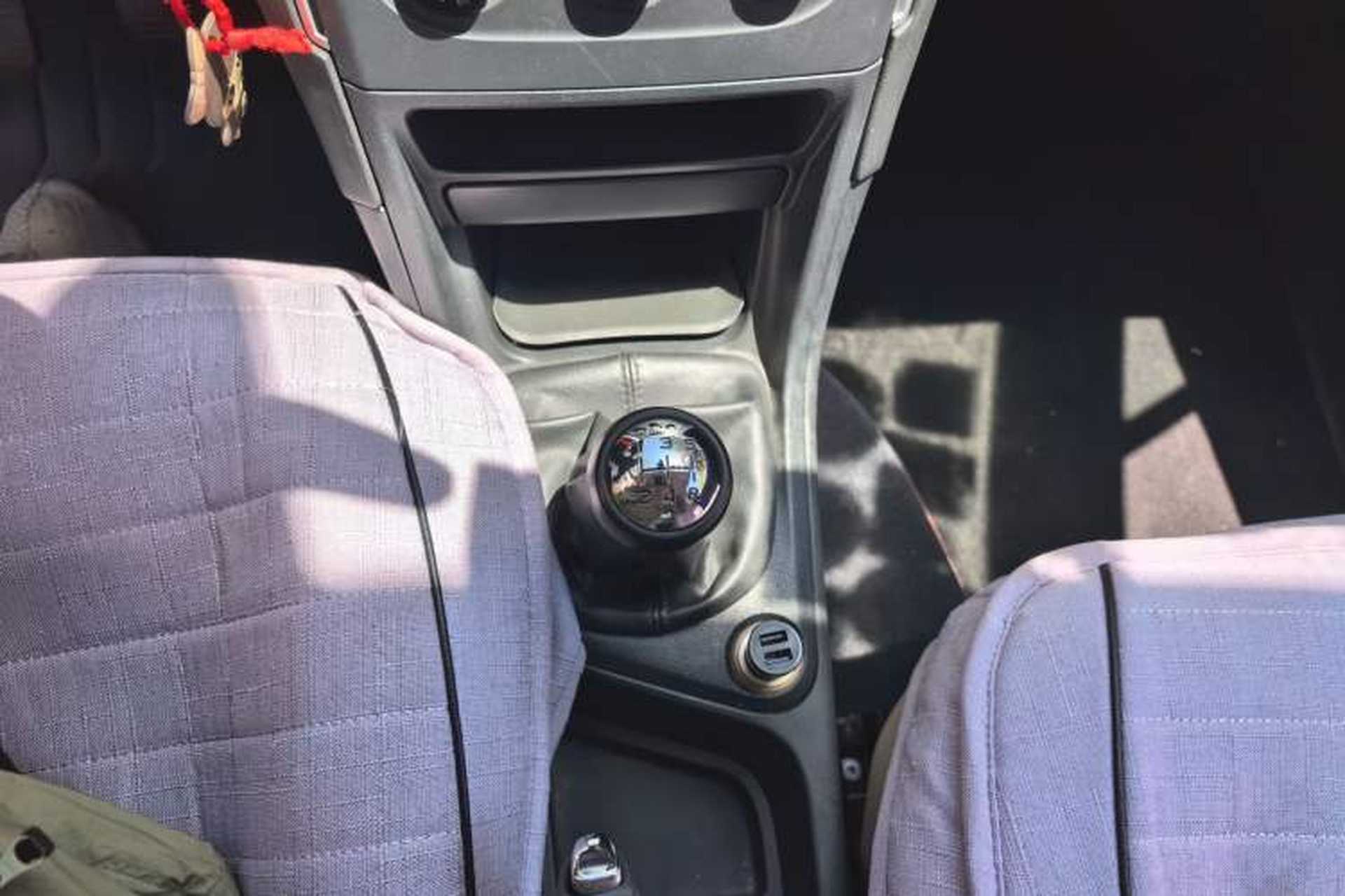 Used Peugeot 308 2012 1.6L Manual YouShang Edition Gear Lever