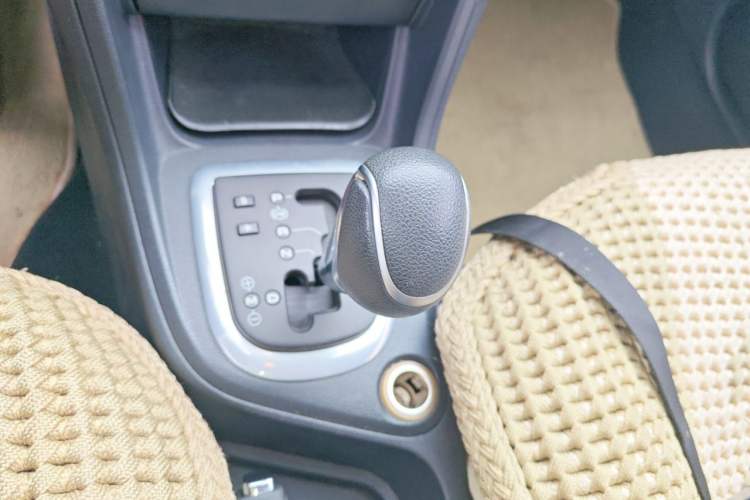 Used Peugeot 308 2012 1.6L Automatic Fashion Edition Gear Lever
