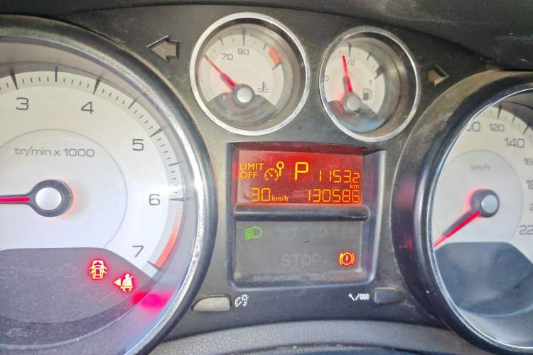 Used Peugeot 308 2012 1.6L Automatic Fashion Edition Odometer Close Up